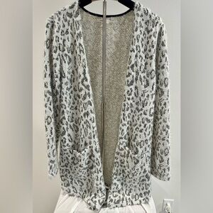 Women’s Fuzzy Gold Fleck Cheetah Print Cardigan